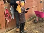 Loving Parents Surprise Their Daughter With a Pony