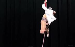 Couple Shows Awesome Tricks on Aerial Straps - Fun - VIDEOTIME.COM