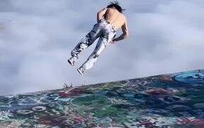 Guy Shows off Acrobatics Skills - Fun - VIDEOTIME.COM