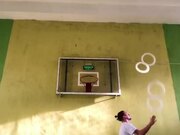Artist Incredibly Juggles Five Hoops at Once
