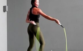 Girl Shows Off Impressive Jump Rope Skills