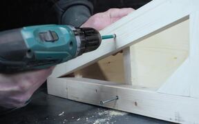 DIY Building Wooden Ladder Chair