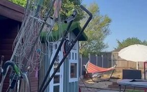 Guy Bounces Off Trampoline and Crashes on Ground