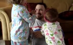 Dad's Reflexes Help Him to Catch Falling Toddler