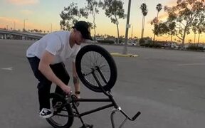 Guy Pedals With Hands While Riding Upside Down