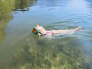 Cat Enjoys Swimming at His Favorite Lake