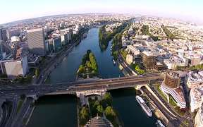 Risky Business in Paris - Fun - VIDEOTIME.COM