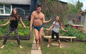 Dad Dances Better Than Daughters - Fun - VIDEOTIME.COM