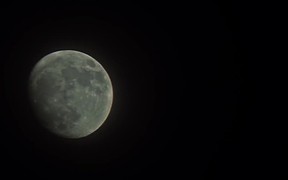 Full Moon and Clouds - Fun - VIDEOTIME.COM