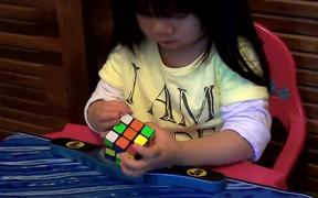2 Year Old Girl Solves Rubiks Cube - Kids - VIDEOTIME.COM