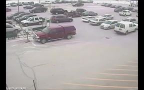Guy Crashes Into 10 Cars