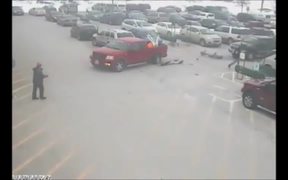 Guy Crashes Into 10 Cars - Fun - VIDEOTIME.COM