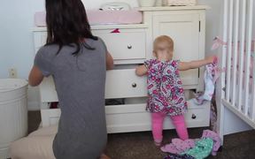 Why Moms Never Get Anything Done - Fun - VIDEOTIME.COM