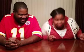Father Daughter Beat Boxing Battle - Fun - VIDEOTIME.COM