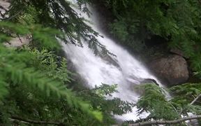 Mountain Waterfalls - Fun - VIDEOTIME.COM