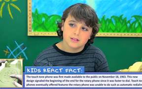 Kids Reaction To A Pay Phone - Kids - VIDEOTIME.COM