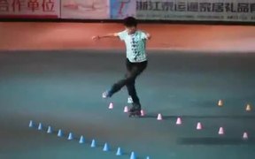 Amazing Rollerblader - Sports - VIDEOTIME.COM