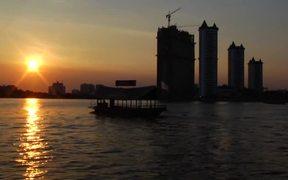 Chao Phraya River Bangkok - Fun - VIDEOTIME.COM