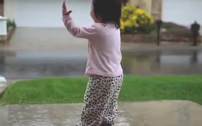Rain For The First Time - Kids - VIDEOTIME.COM