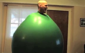 Balloon Man Gets Excited - Fun - VIDEOTIME.COM