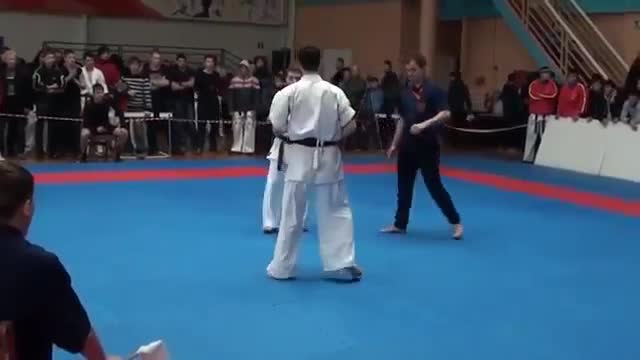 Epic Karate Knockout - Sports - Videotime.com