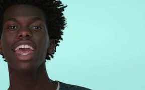 Apple Watch Campaign: Sing - Commercials - VIDEOTIME.COM