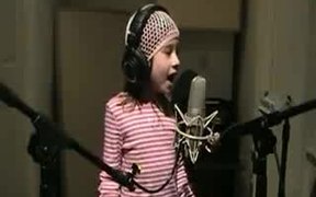 Cute Kid Sings - Kids - VIDEOTIME.COM
