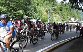 Mass start of 650. BC Bike Race 2015 - Sports - VIDEOTIME.COM