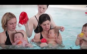 Babies are Natural Swimmers - Fun - VIDEOTIME.COM
