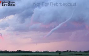 Rope Tornado In Kansas - Weird - VIDEOTIME.COM
