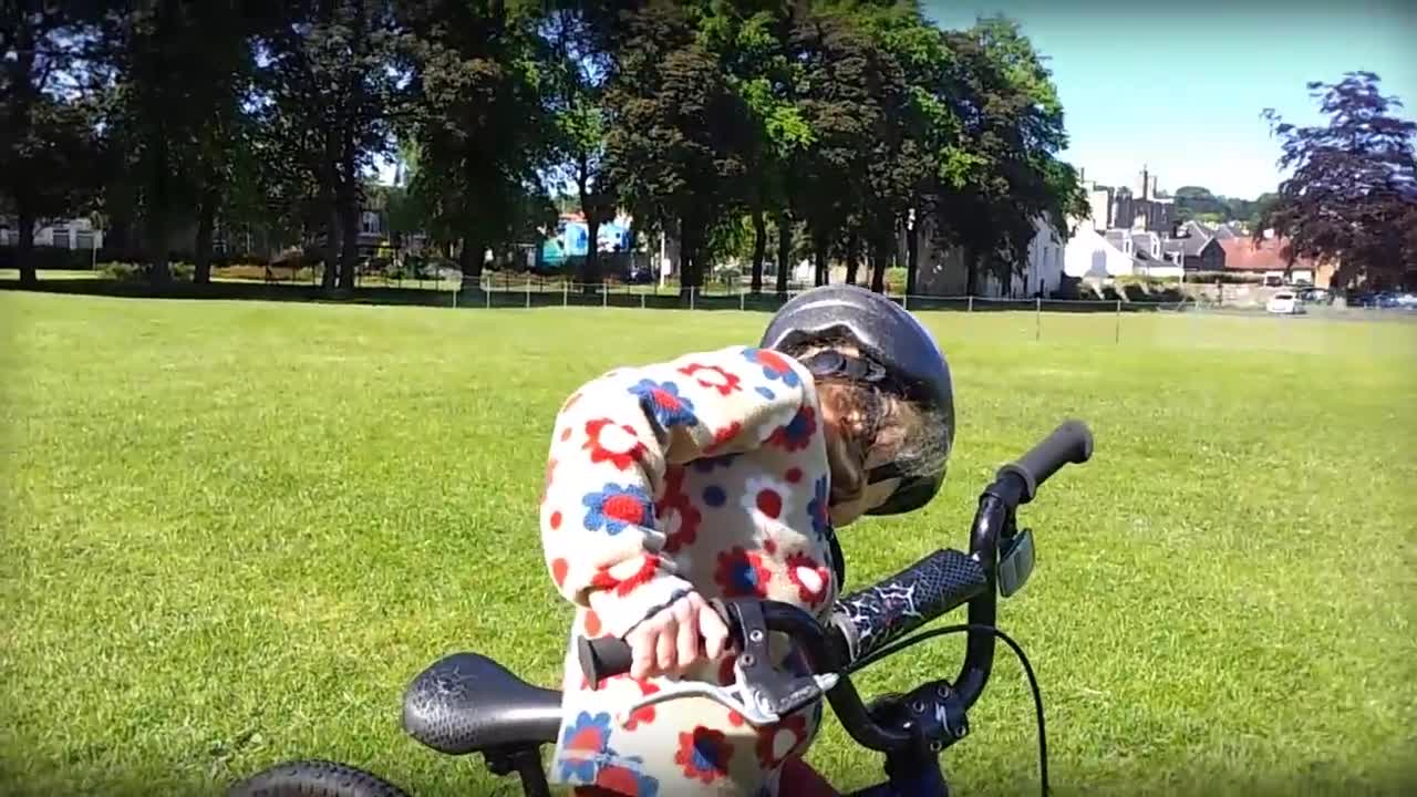 Amelie Learns to ride her bike