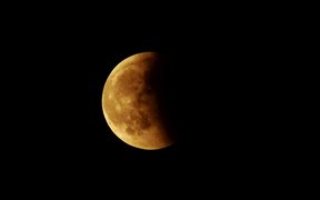 Lunar Eclipse - Tech - VIDEOTIME.COM
