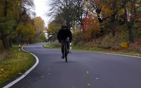 Leader Bikes x Kappstein FlipFree Collabo - Tech - VIDEOTIME.COM