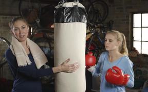 Overstock Campaign: Boxing Set - Commercials - VIDEOTIME.COM