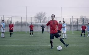 Libero Campaign: Football Dancing: Can Can - Commercials - VIDEOTIME.COM