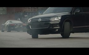 Diners - Bond - Commercials - VIDEOTIME.COM