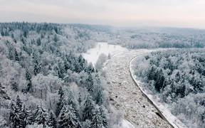 Winter Wonderland Aerial Video - Fun - VIDEOTIME.COM