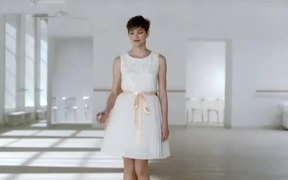 Super-Pharm Commercial: The Trail of Perfume - Commercials - VIDEOTIME.COM