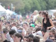 Crowds at Outdoor Music Festival - Music - Y8.COM