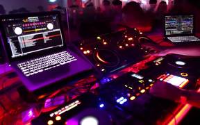 DJ Set - Nightclub - Music - Videotime.com