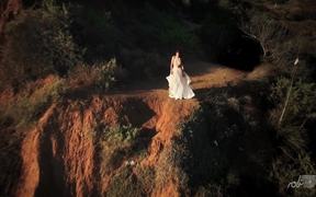 Arezou - Ravi Official Music Video - Music - VIDEOTIME.COM