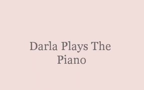 Darla Plays the Piano - Animals - VIDEOTIME.COM