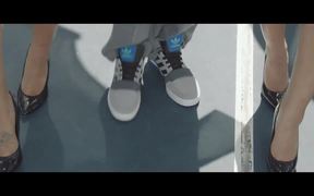 Adidas/Foot Locker: Here Comes the King - Commercials - VIDEOTIME.COM