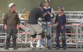 Tony Hawk: Bodyguard - Kids - VIDEOTIME.COM