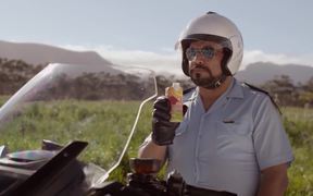 Liqui-Fruit Park Campaign: Traffic Cop - Commercials - VIDEOTIME.COM