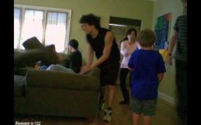 Babysitter gets PWNED - Kids - VIDEOTIME.COM
