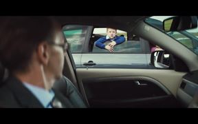 Allianz Commercial: School Run - Commercials - VIDEOTIME.COM
