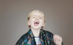 Mini Pupstars Video: Kids vs Dogs - Commercials - VIDEOTIME.COM