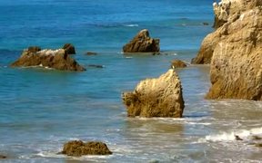 Malibu California Beach - Fun - Videotime.com