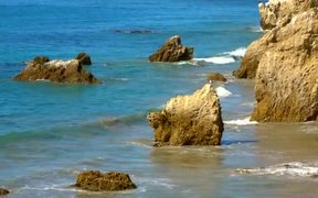 Malibu California Beach - Fun - Videotime.com